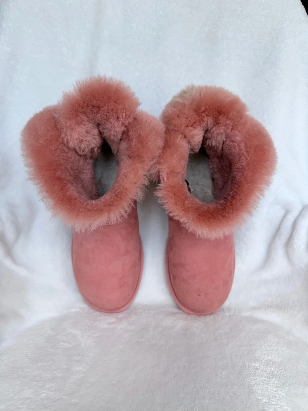 UGG mini bailey bow II salmon pink size 7